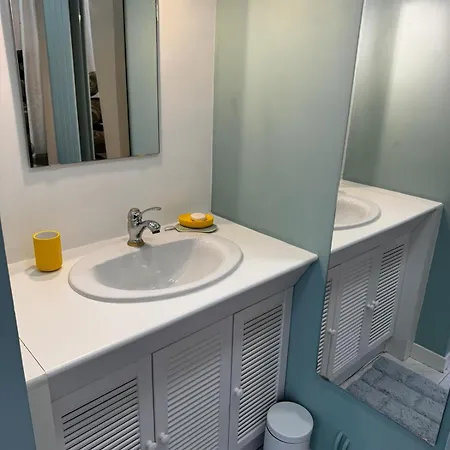 D'hotes Dans Magnifique Propriete Oda ve Kahvaltı Luc-sur-Mer