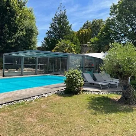 D'hotes Dans Magnifique Propriete Oda ve Kahvaltı *